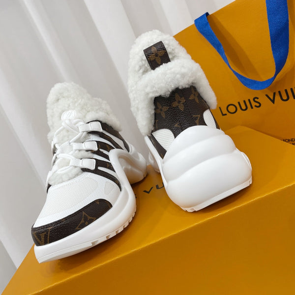 Sneaker LV Archlight in tessuto monogramma marrone scuro misto bianco