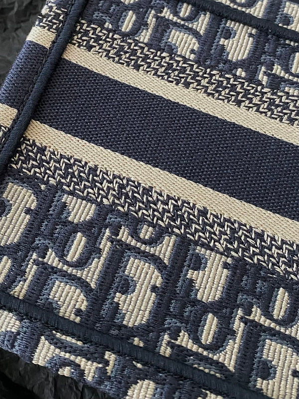 borsa porta cd mini 23 cm in tela ricamata blu beige