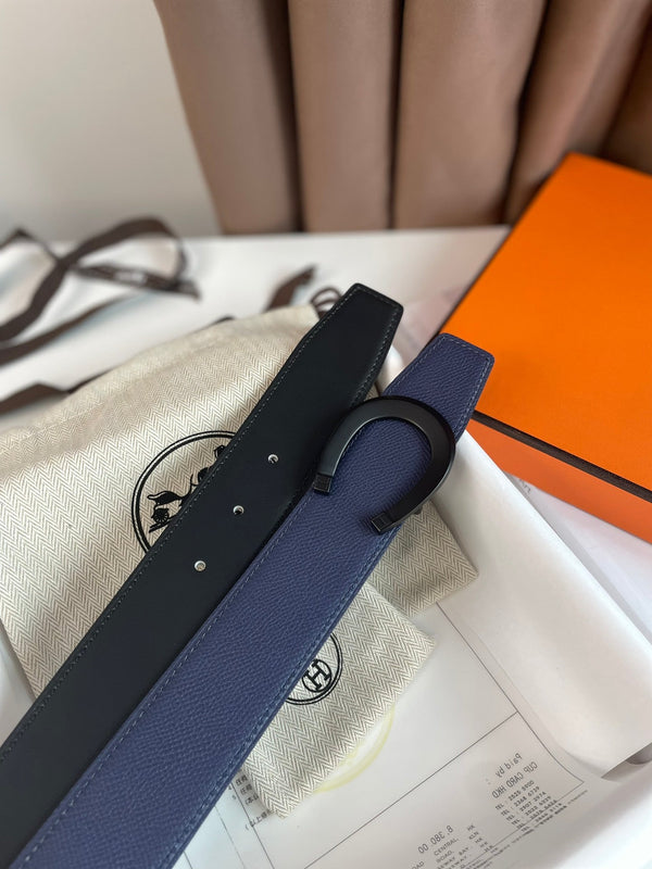 LUCK BELT BUCKLE & REVERSIBLE AEGEAN BLUE AND BLACK LEATHER STRAP 38MM BLACK HARDWARE