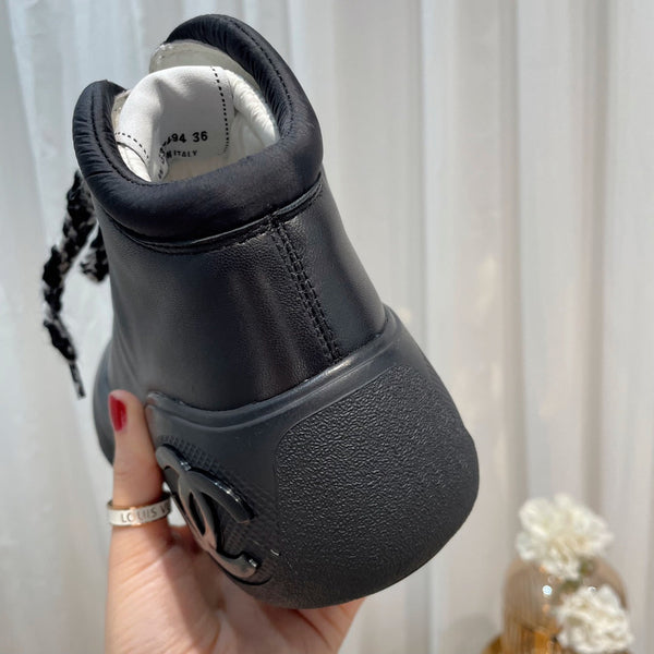 CC Sneaker In Black Lambskin 144801