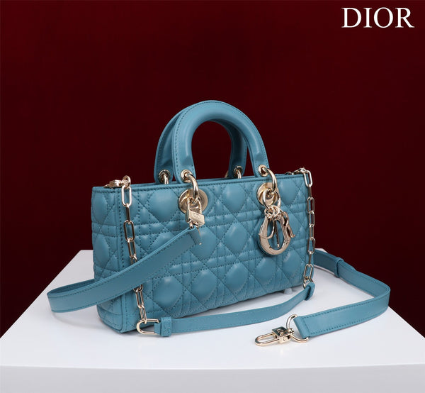 medium lady d-joy 26 cerulean pelle di agnello