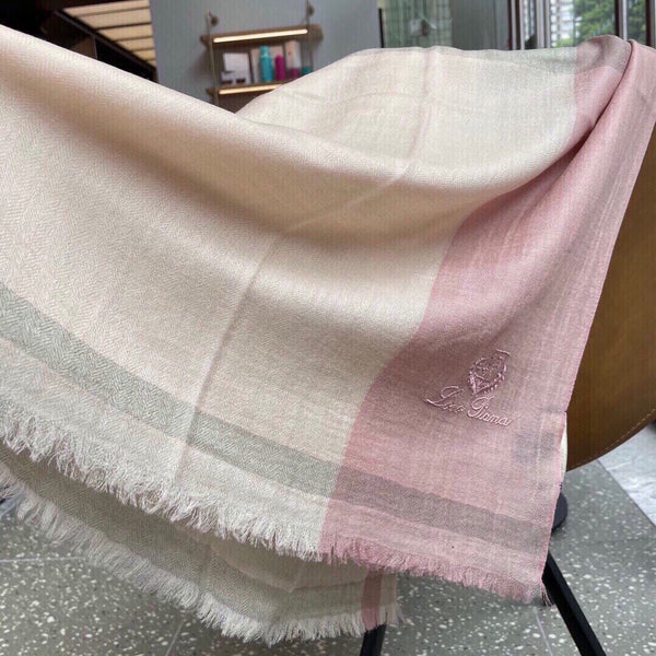 LP Quadrata Rainbow Scarf 200 CM In Beige Mix Light Pink Cashmere Silk 670019