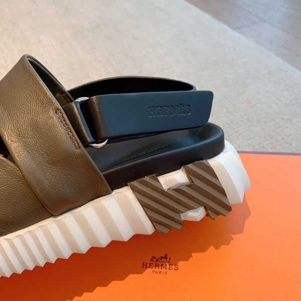 HM ELECTRIC SANDAL CEDAR CALFSKIN