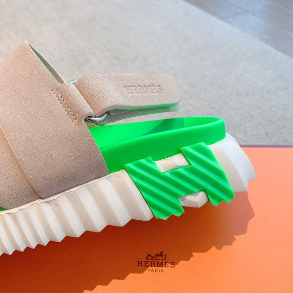 HM ELECTRIC SANDAL PARAKEET AND KHAKI CALFSKIN