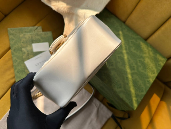GG MARMONT MINI 18 HANDBAG IN WHITE CALFSKIN
