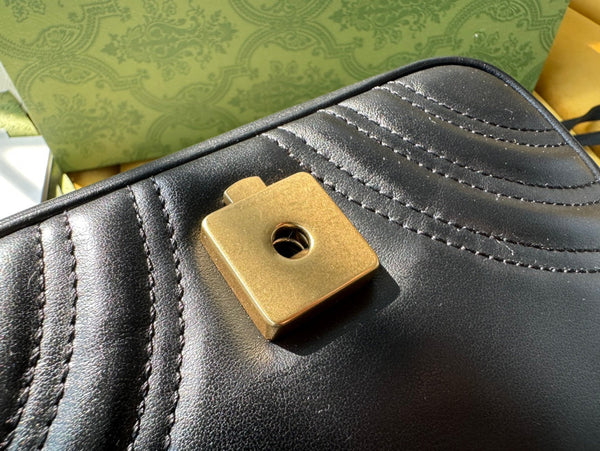 BORSA A MANO GG MARMONT MINI 18 IN PELLE DI VITELLO NERA