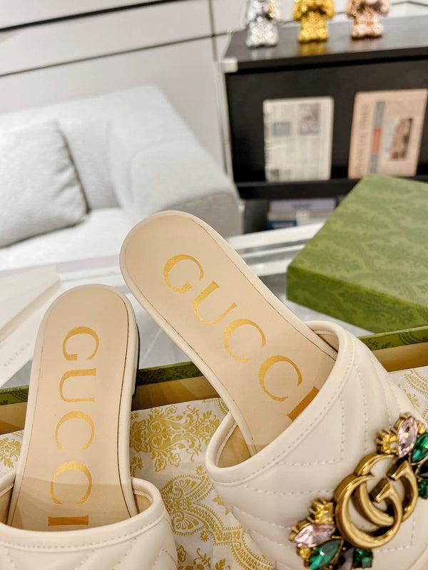 SANDALO SLIDE GG SPARKLE CRYSTAL IN PELLE DI VITELLO CREMA