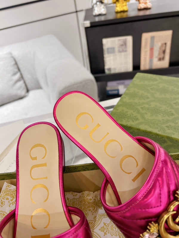 SANDALO SLIDE GG SPARKLE CRYSTAL IN PELLE DI VITELLO ROSA METALLIZZATA