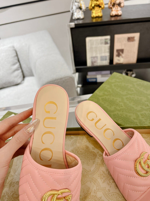 SANDALO SLIDE GG ESCLUSIVO IN PELLE DI VITELLO ROSA CHIARO