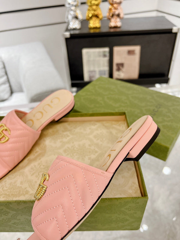 SANDALO SLIDE GG ESCLUSIVO IN PELLE DI VITELLO ROSA CHIARO