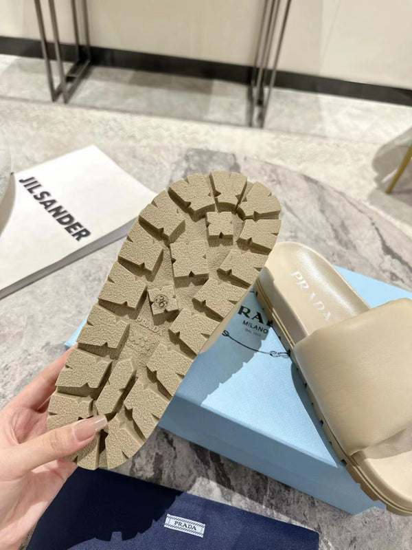 PRA SHEARLING SLIDES CREAMY WHITE LAMBSKIN