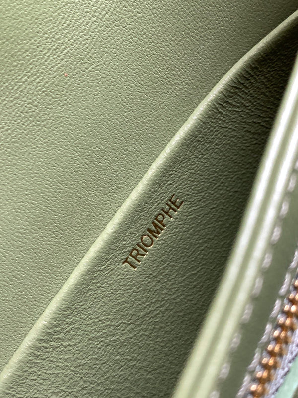 borsa a tracolla in pelle di vitello verde kaki modello Triumph 18.5 per adolescenti