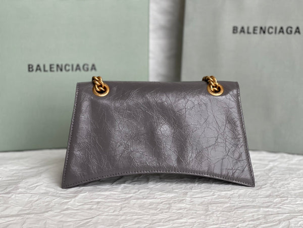 CRUSH SMALL CHAIN BAG 25 IN SUVA GRAY CRUSHED CALFSKIN GOLD HARDWARE