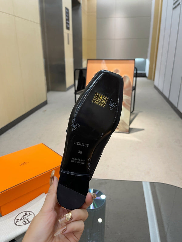 MULE GROUPIE IN PELLE DI AGNELLO NERA