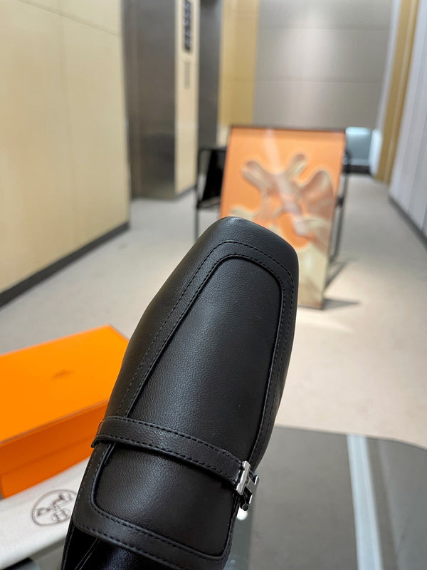 MULE GROUPIE IN PELLE DI AGNELLO NERA