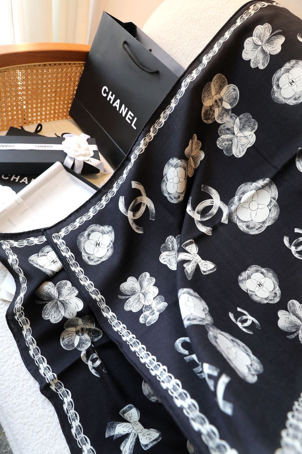 SCIARPA 180 CM IN SETA E CASHMERE CON MONOGRAMMA A FIORI NERI 401134