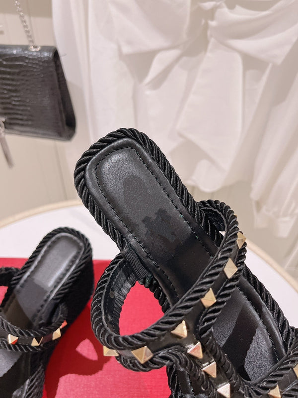 Rockstud Laminated Nappa Wedge Sandal Black 10cm