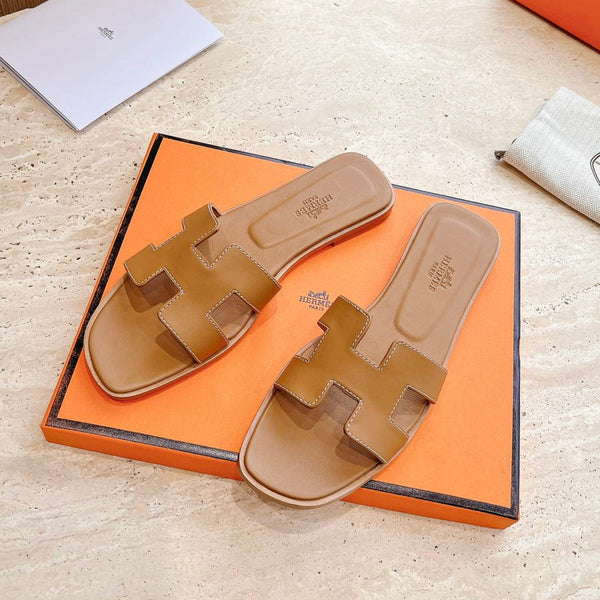 HM 25 Oran Sandal Gold Calfskin