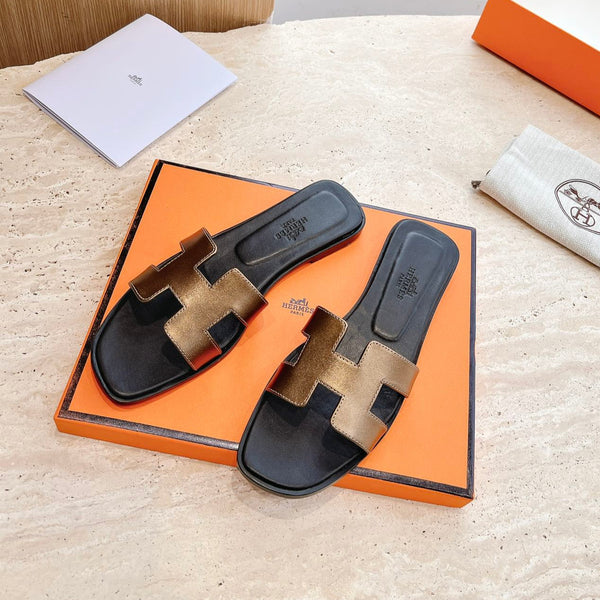 HM 25 Oran Sandal Black Copper Metalic Calfskin