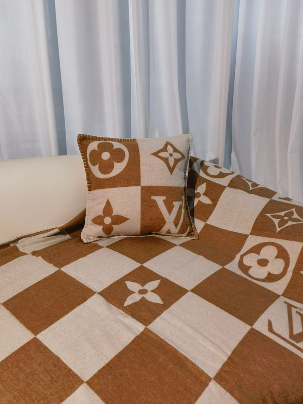 LV Checkmate Blanket Brown White