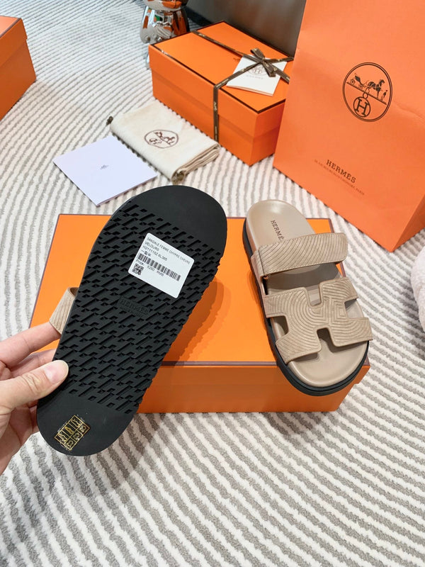 Sandalo HM Cyprus in camoscio beige 963236