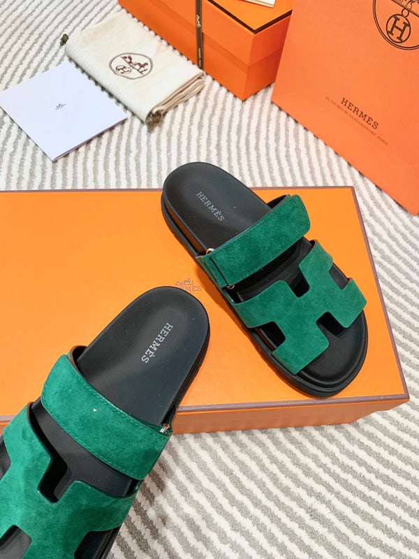 Sandalo HM Cyprus in pelle scamosciata nera mista verde scuro 963237