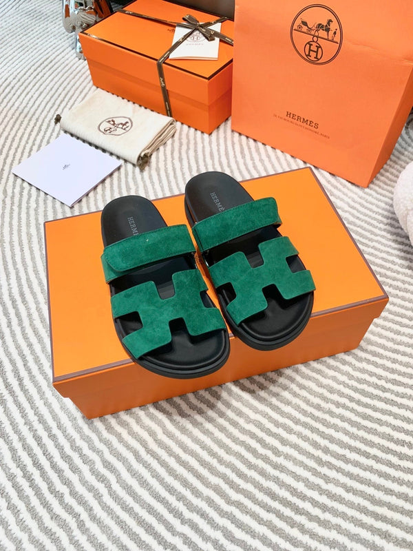 Sandalo HM Cyprus in pelle scamosciata nera mista verde scuro 963237