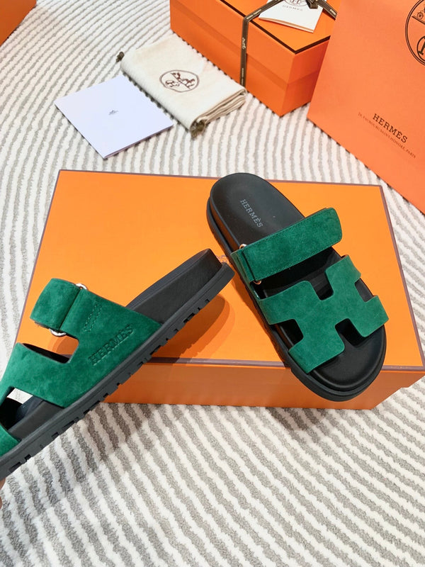 Sandalo HM Cyprus in pelle scamosciata nera mista verde scuro 963237