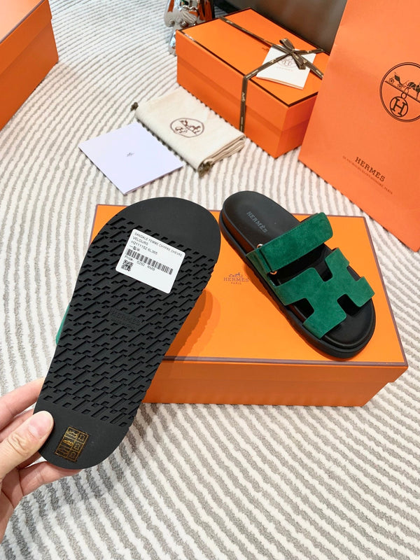 Sandalo HM Cyprus in pelle scamosciata nera mista verde scuro 963237