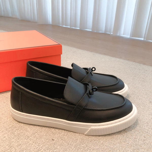 HM GAME SLIP-ON SNEAKER BLACK AND WHITE CALFSKIN
