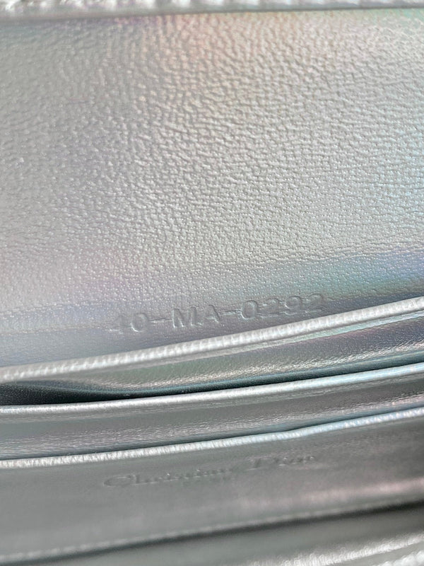 LADY 21 CHAIN BAG IN SILVER LAMBSKIN