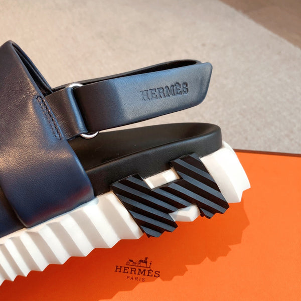 HM ELECTRIC SANDAL NAVY CALFSKIN