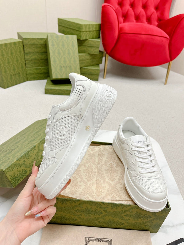 GG EMBOSSED TRAINER WHITE CALFSKIN