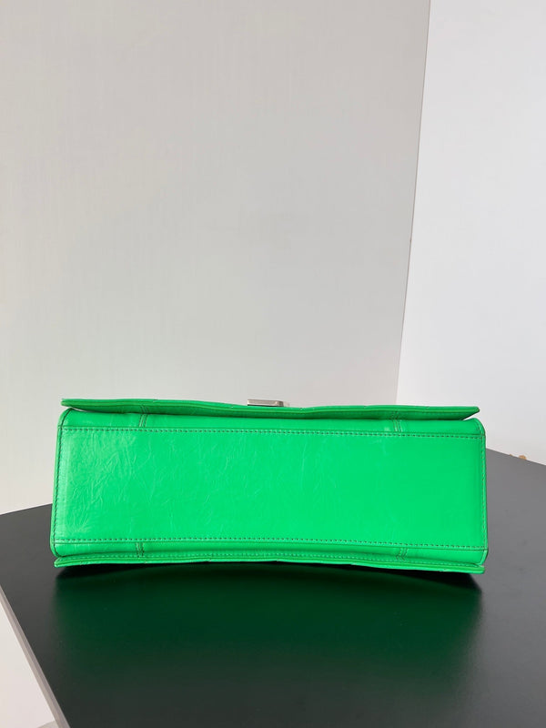 CRUSH CHAINED BAG 32 IN GREEN QUILTED CRUSHED CALFSKIN SILVER HARDWARE