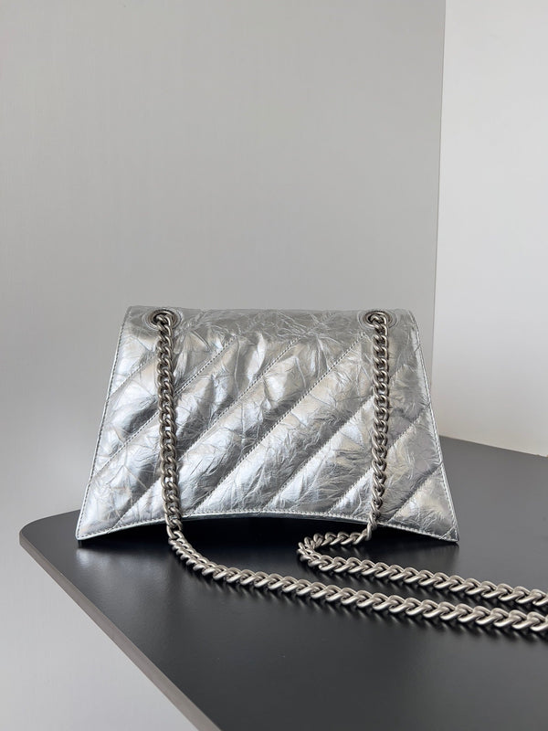 CRUSH CHAINED BAG 32 IN SILVER METALLIC QUILTED CRUSHED CALFSKIN