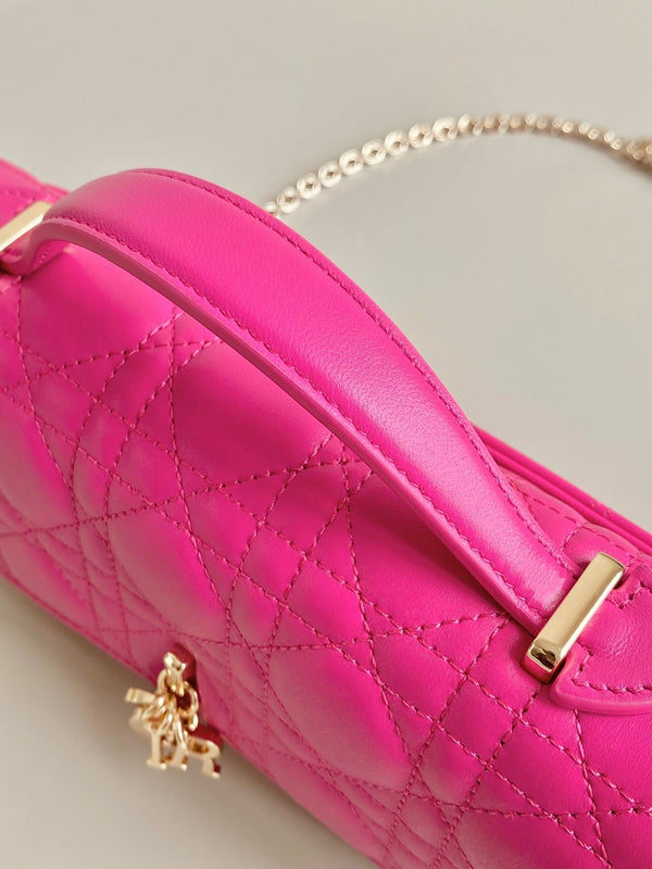 LADY 21 CHAIN BAG IN HOT PINK LAMBSKIN