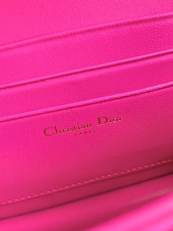 LADY 21 CHAIN BAG IN HOT PINK LAMBSKIN