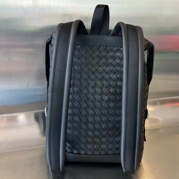 ZAINO 42 IN PELLE DI VITELLO NERO