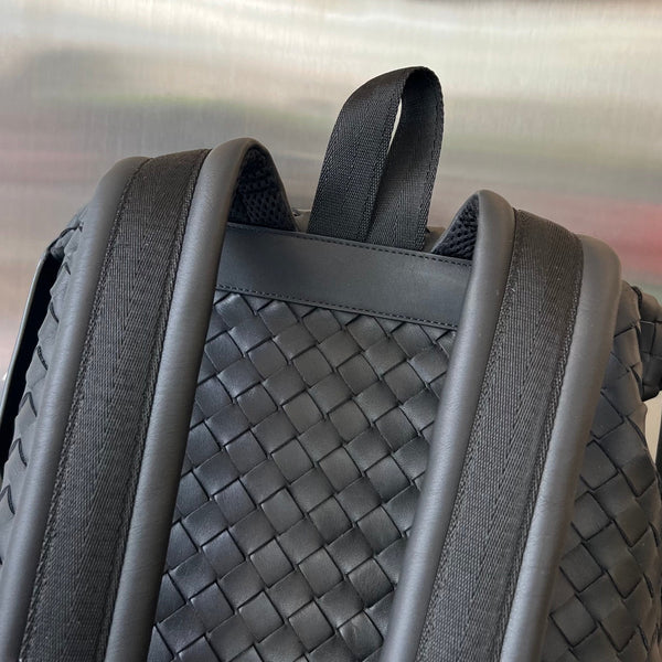 ZAINO 42 IN PELLE DI VITELLO NERO