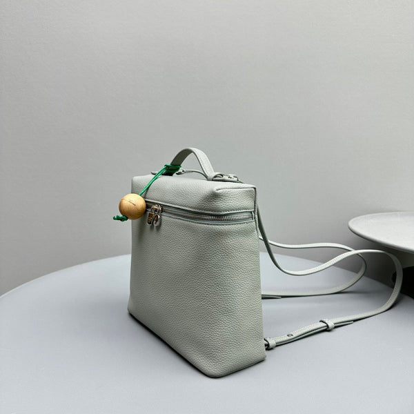 Extra Pocket Backpack 23 Sage Cowhide Shw