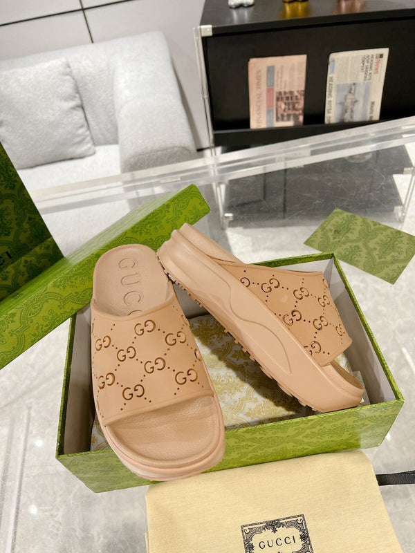 Sandalo GC 25 Monogram Slide da 50 mm in pelle di vacchetta marrone 292395