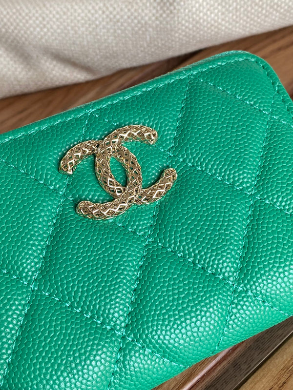 cc zipped wallet 11cm green caviar gold hardware