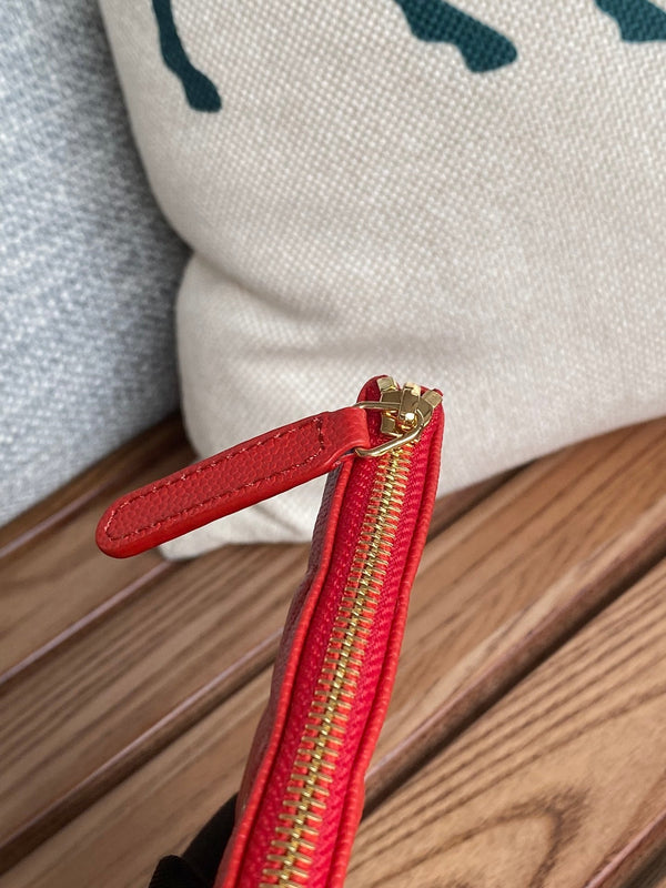 Portafoglio con cerniera cc 15 caviale rosso hardware oro