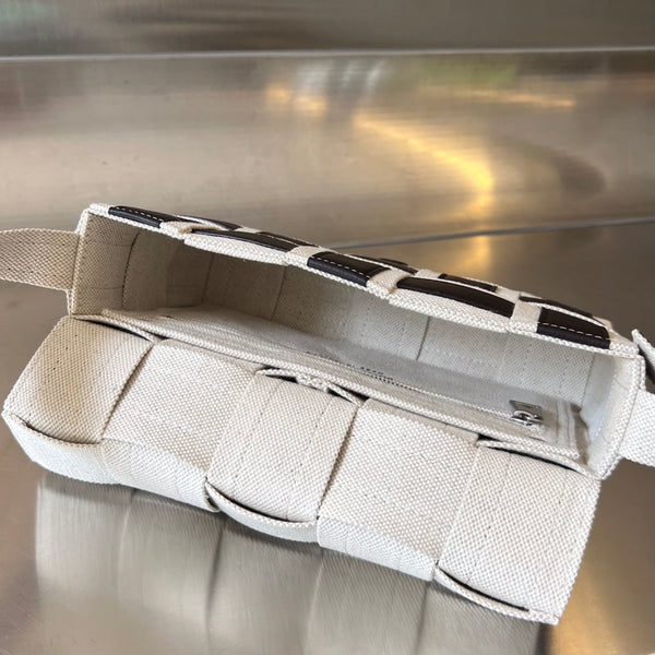 MINI CASSETTA 23 IN PELLE DI VITELLO BIANCA E NERA