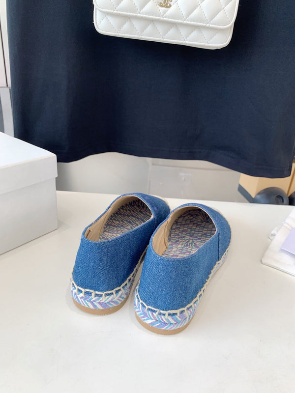 CHLOÉ LOAFER SHOES IN CERULEAN BLUE DENIM AND WOVEN RAFFIA