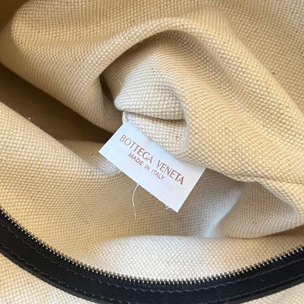 BORSA PORTELLO TOTE 53 IN PELLE DI VITELLO NERA E TELA BIANCA