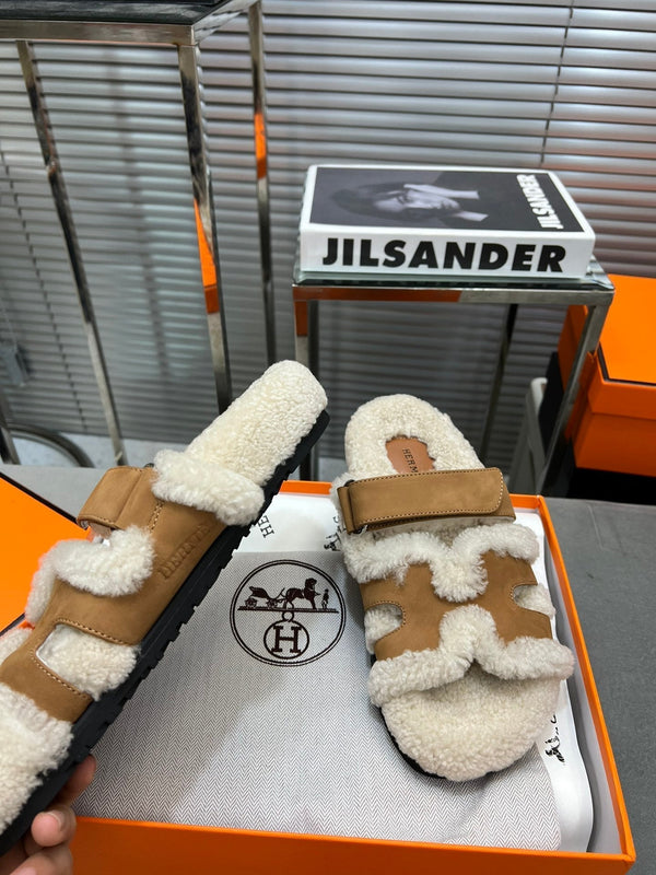 HM Chypre Sandal In Vintage Brown Suede And Fleece Lining 953823