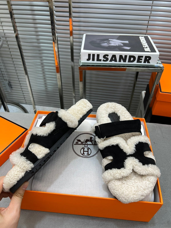 HM Chypre Sandal In Black Suede And Fleece Lining 953829