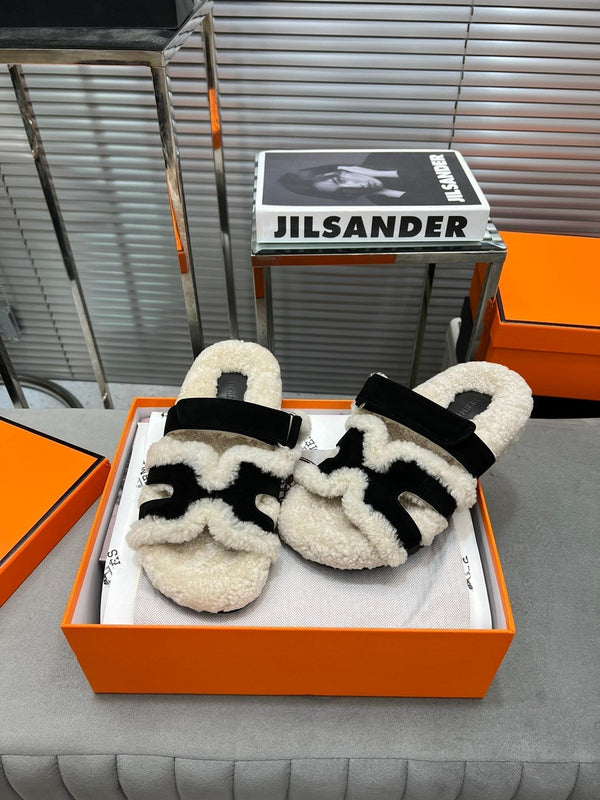 HM Chypre Sandal In Black Suede And Fleece Lining 953829