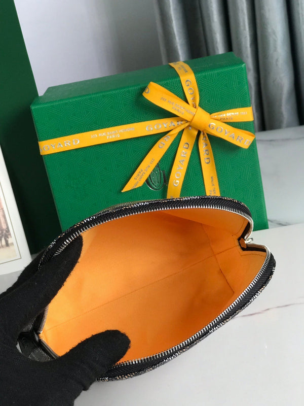 VENDÔME COSMETIC POUCH 17 IN BLACK GOYARDINE CANVAS AND CALFSKIN TRIM